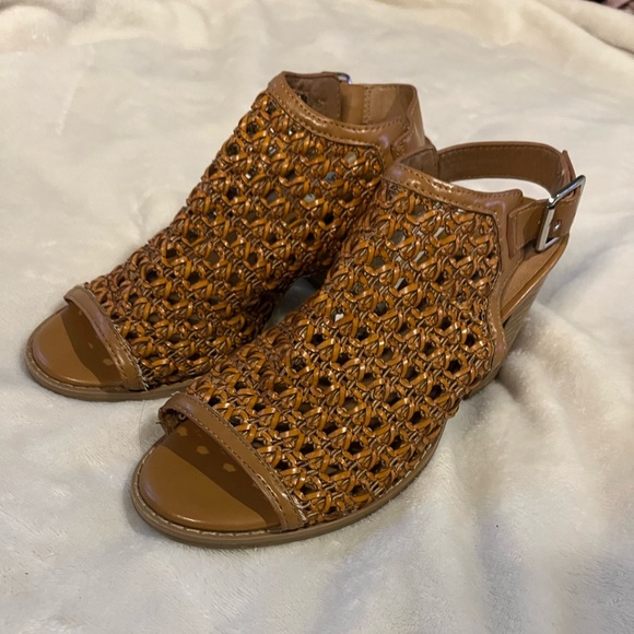 Brown Steve Madden Heels - Picture 5 of 6